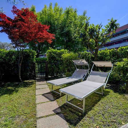 Desenzanoloft Official Partner Marriott Homes & Villas - Dolce Vita With Garden And Pools Desenzano del Garda Eksteriør bilde