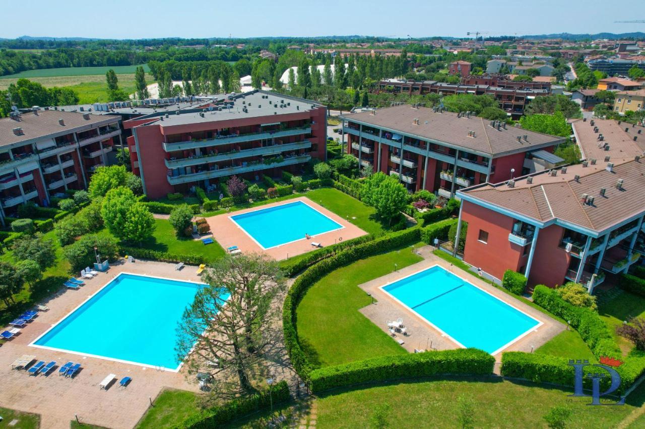 Desenzanoloft Official Partner Marriott Homes & Villas - Dolce Vita With Garden And Pools Desenzano del Garda Eksteriør bilde
